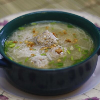 Filipino meatball and misua soup (almondigas)