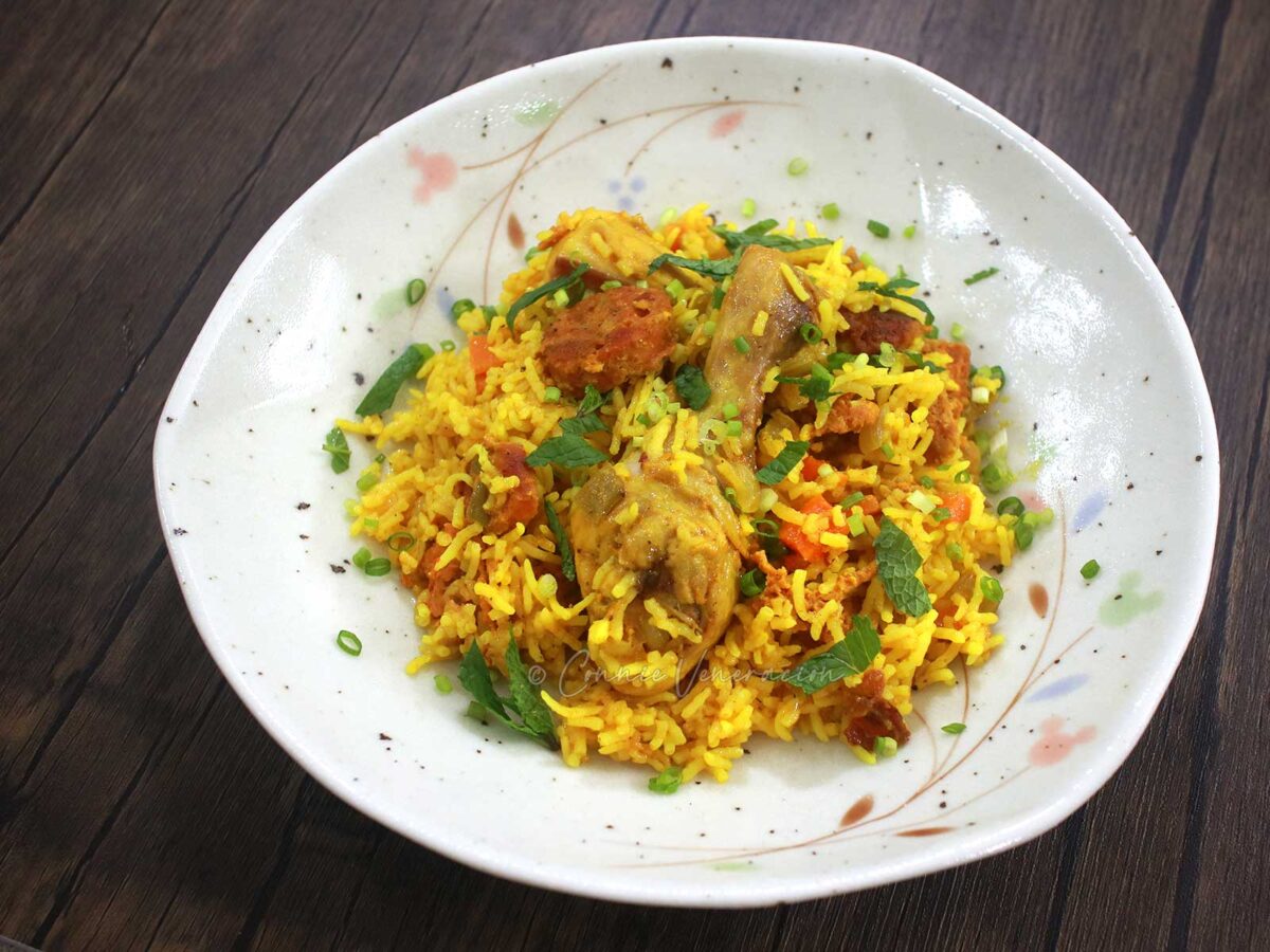 Chicken and sausage rice (arroz con pollo y chorizo)
