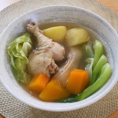Boiled chicken and vegetable soup (Filipino nilagang manok)