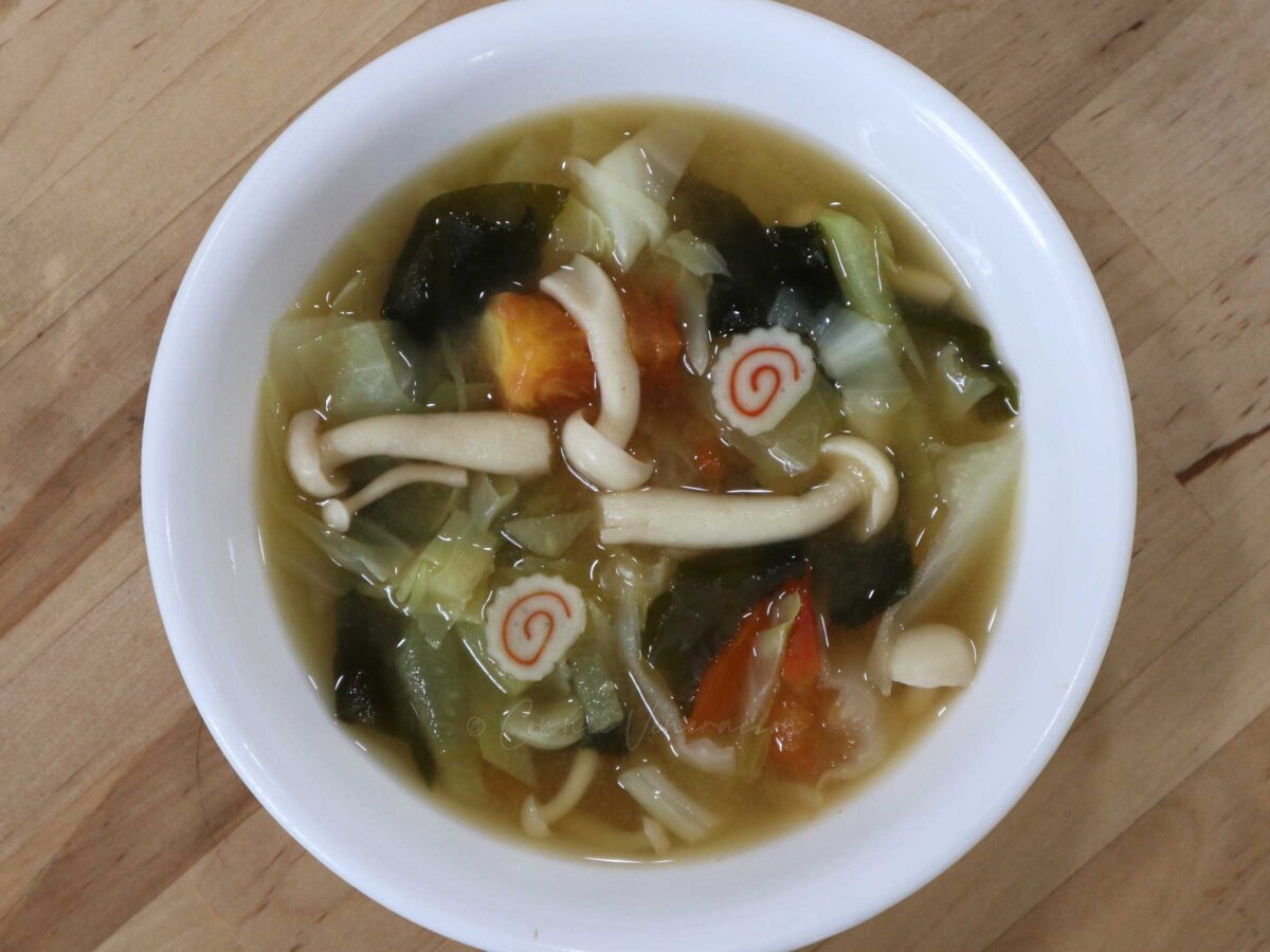Narutomaki and mushroom miso soup