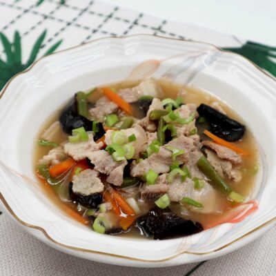 Pork and vegetables miso soup (tonjiru / butajiru)