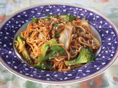 Mazemen with broccoli and cabbage