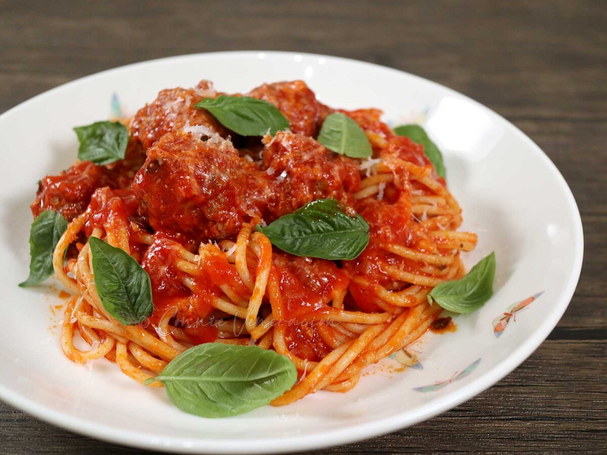 Spaghetti and meatballs