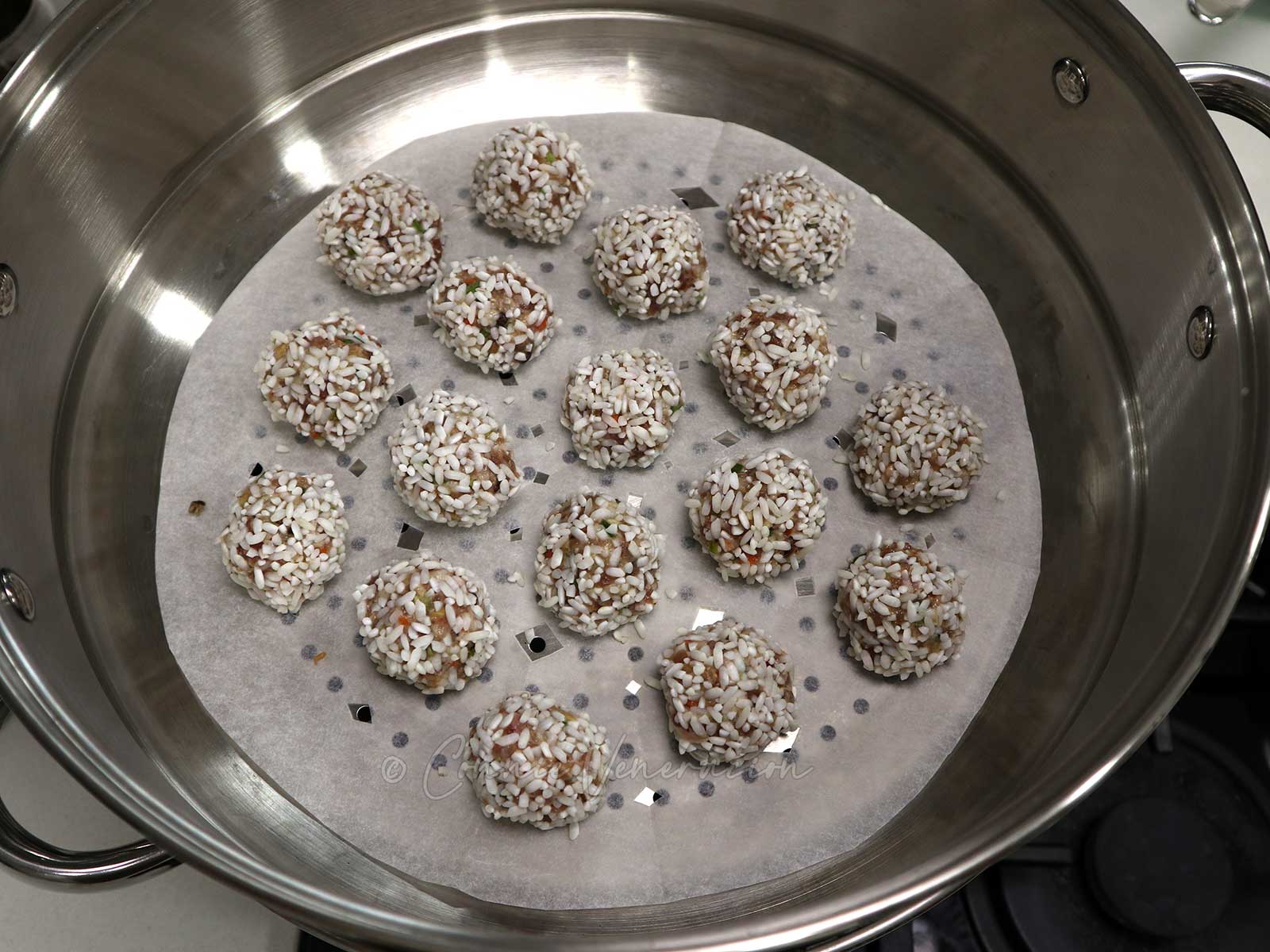 Chinese pearl meatballs before steaming