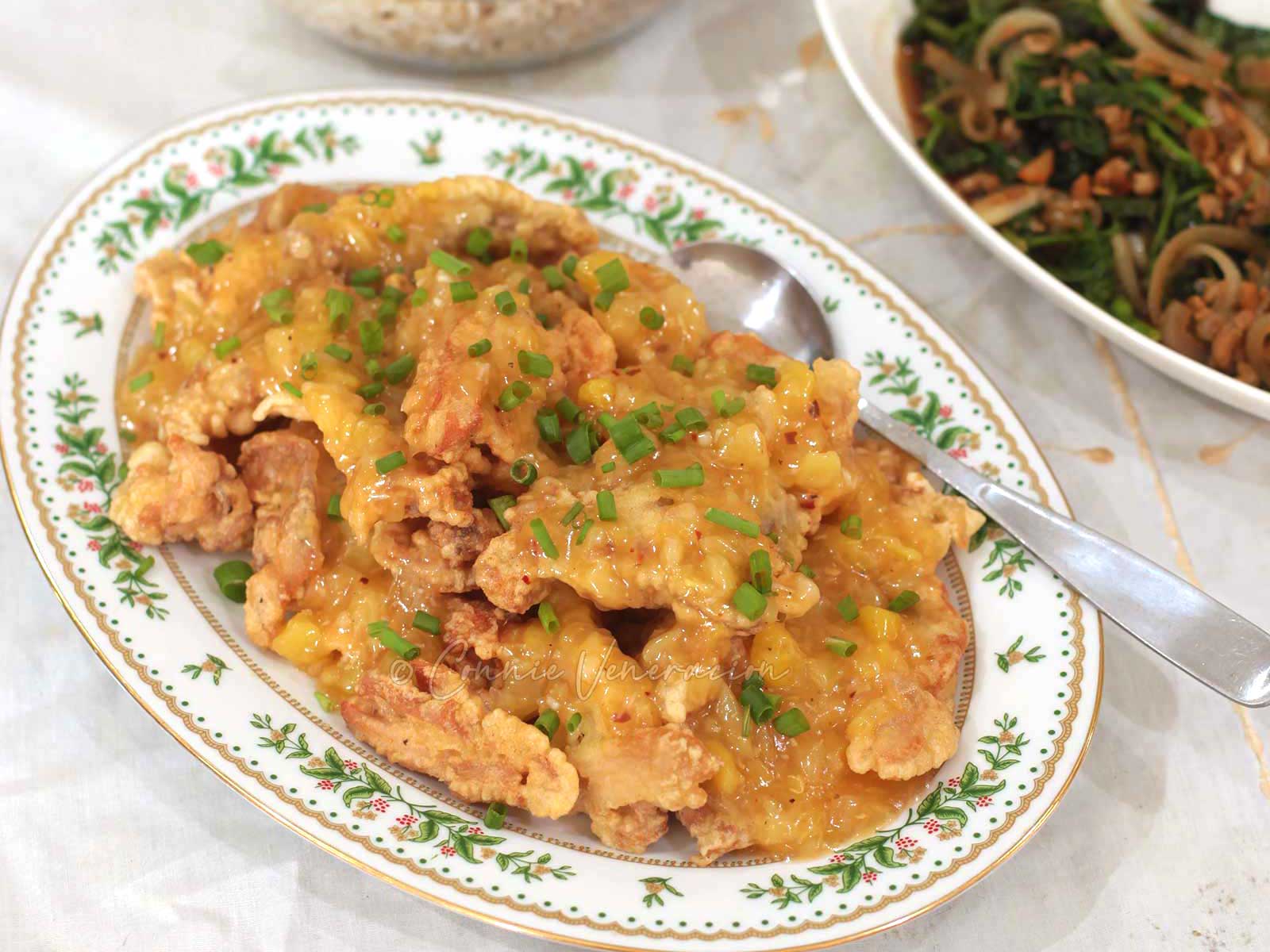 Crispy fried chicken fillets with pineapple sauce