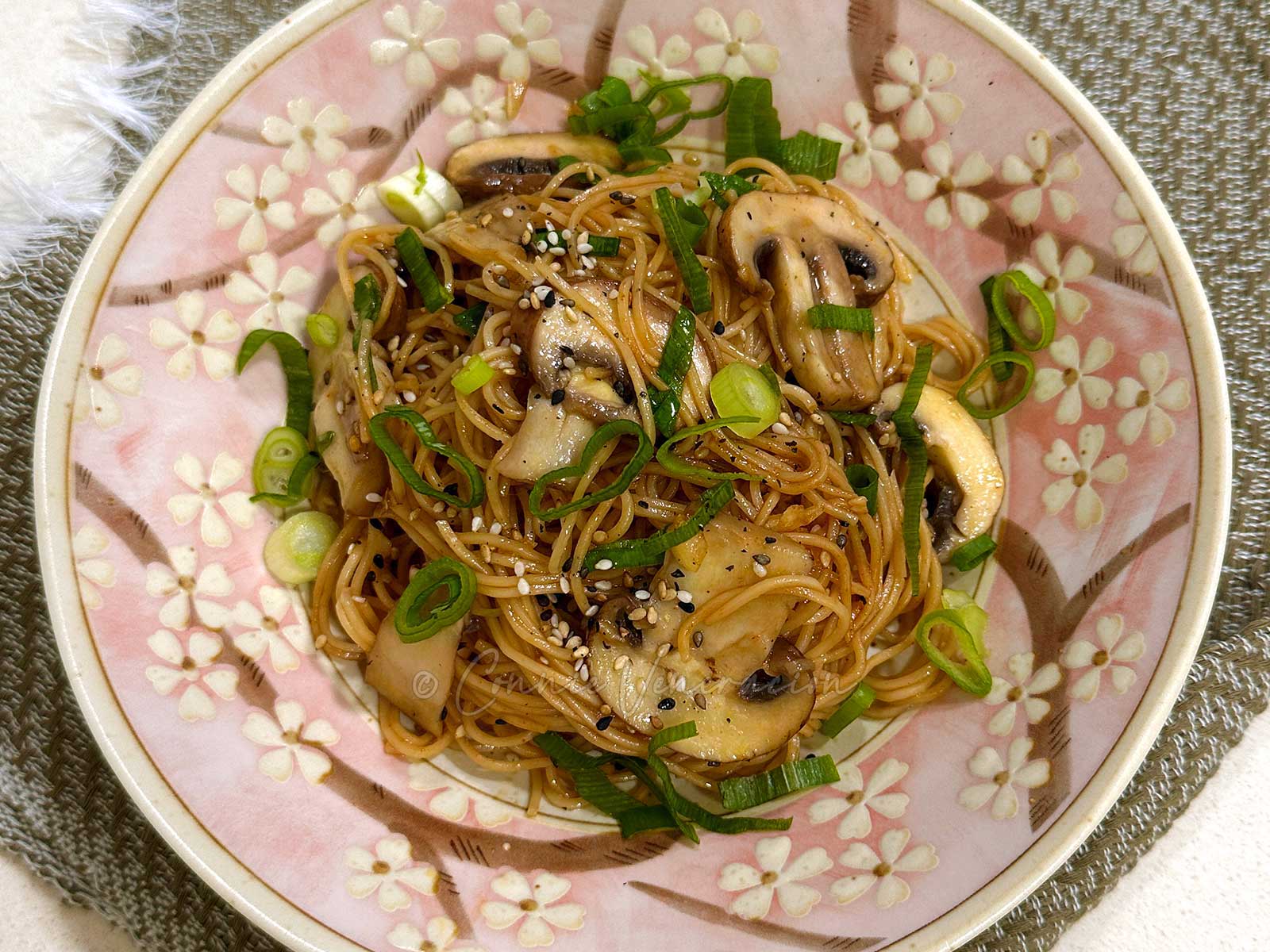 Garlic butter noodles with honey and gochujang