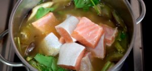 Salmon belly and vegetables in pot
