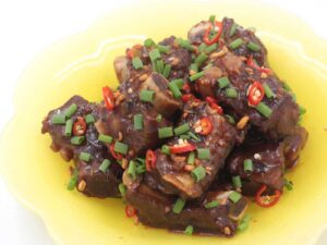 Pork spare ribs with black beans and chili garlic sauce