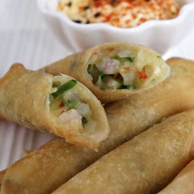 Shrimp and cheese spring rolls