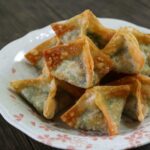 Crispy spinach and cream cheese wontons