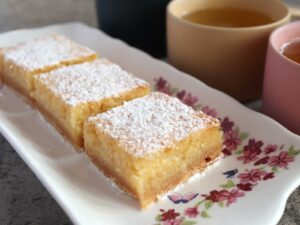 Lemon cheese squares