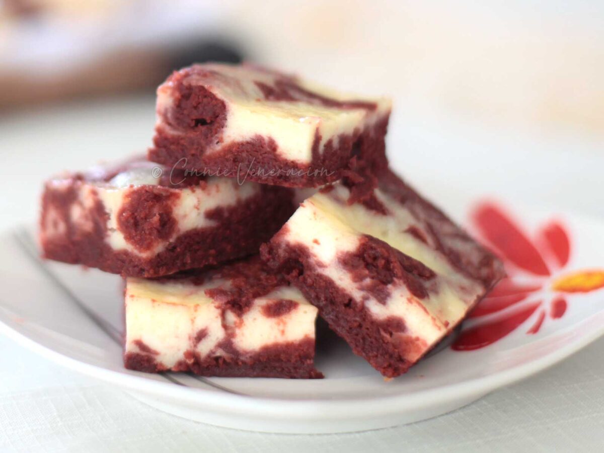 Red velvet cheesecake squares