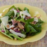 Arugula and mushroom salad