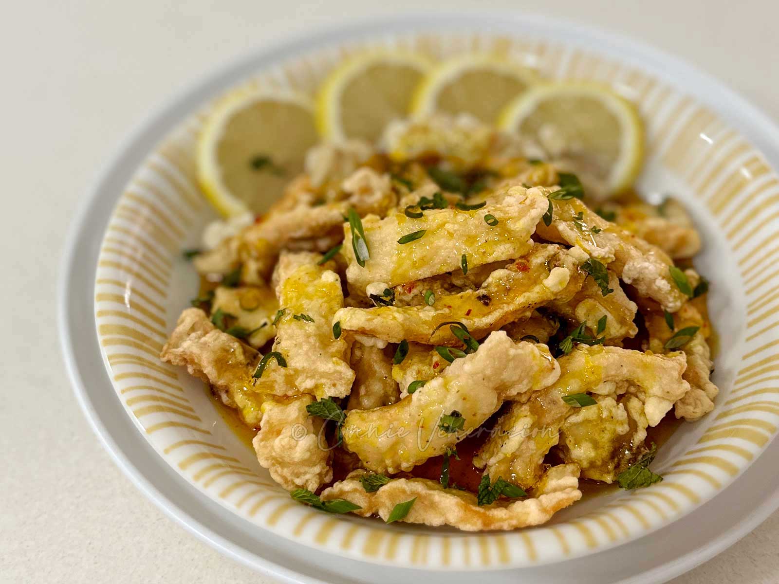 Chinese-style fish fillet with lemon sauce