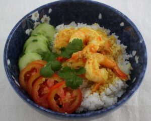 20-minute shrimp curry rice bowl