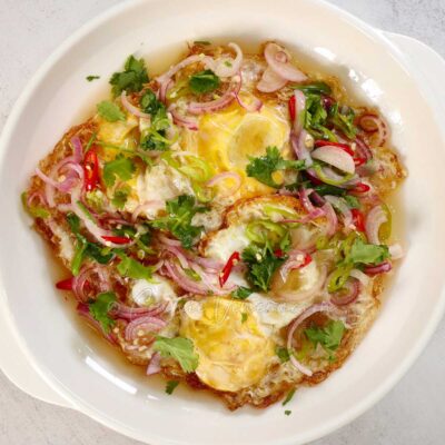 Thai fried egg salad (yum khai dao)￼