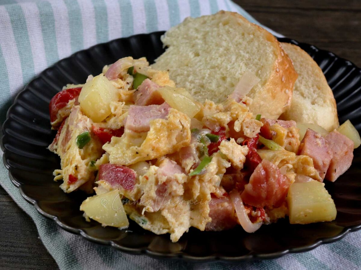 A la bauernfrühstück (German farmer’s breakfast)￼