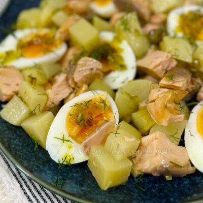 Potato, egg and salmon salad