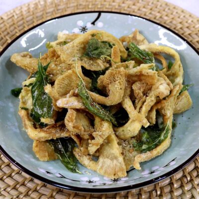 Crispy fried mushrooms and basil