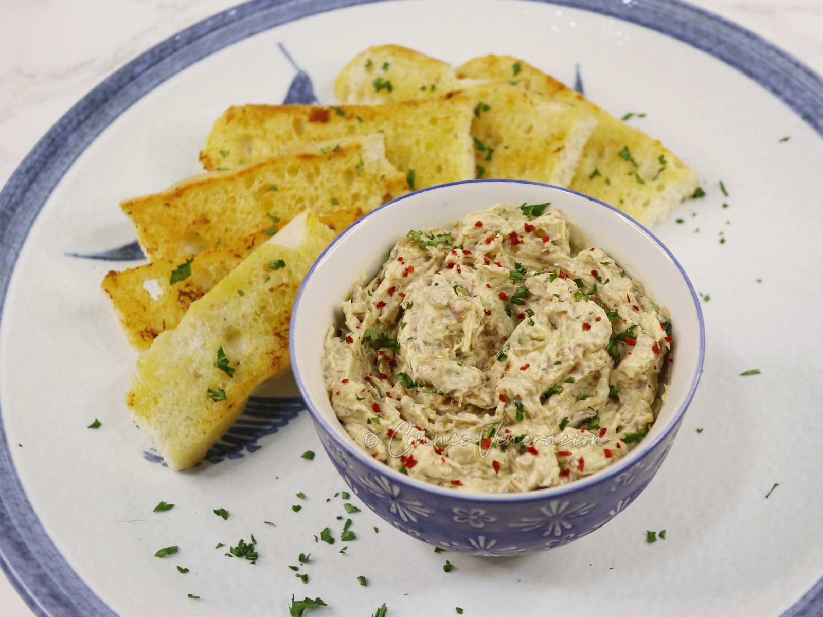 Caramelized onion and cream cheese dip