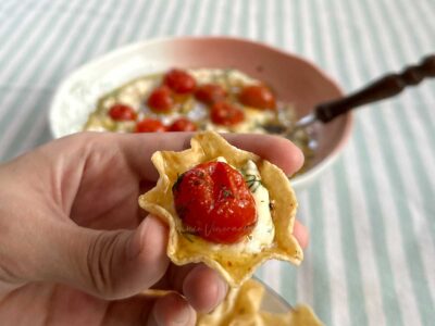 Cream cheese and roasted tomatoes dip