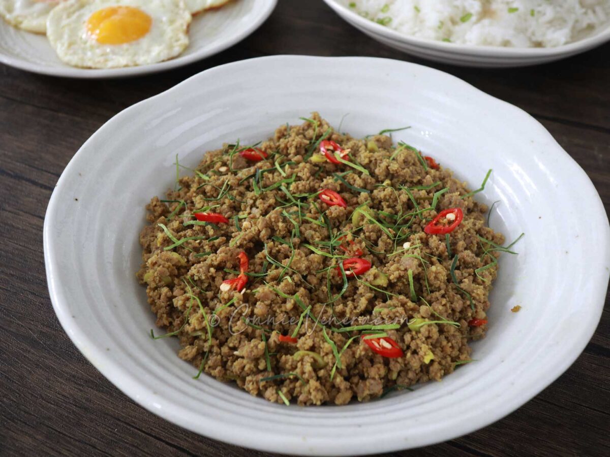 Thai-style dry beef curry