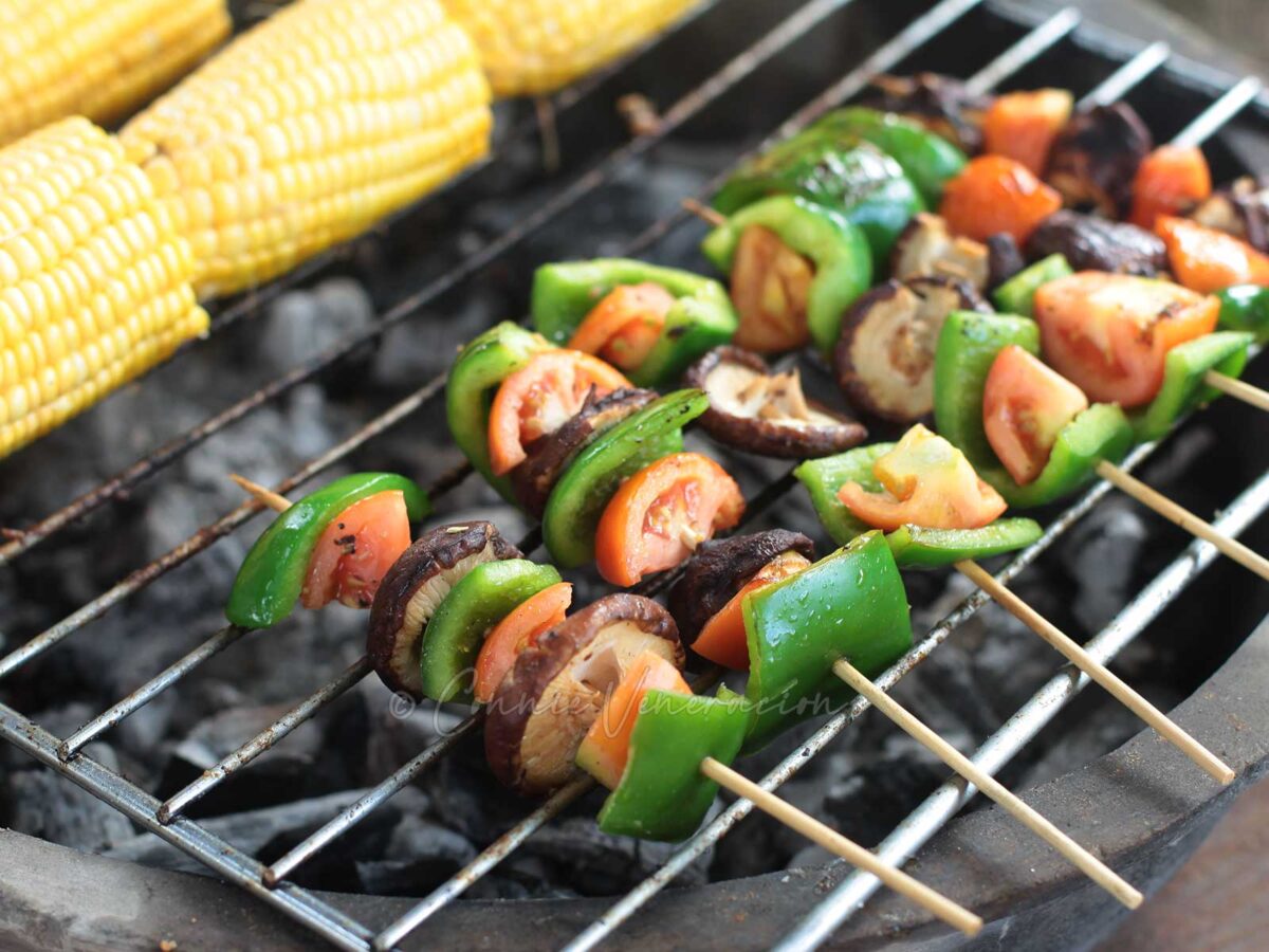 Grilled skewered shiitake, bell pepper and tomato