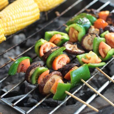Grilled skewered shiitake, bell pepper and tomato