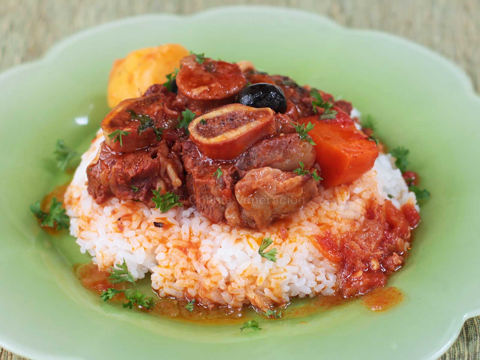 Beef stew rice bowl