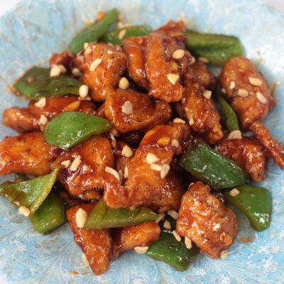 Fried chicken with sticky chili sauce