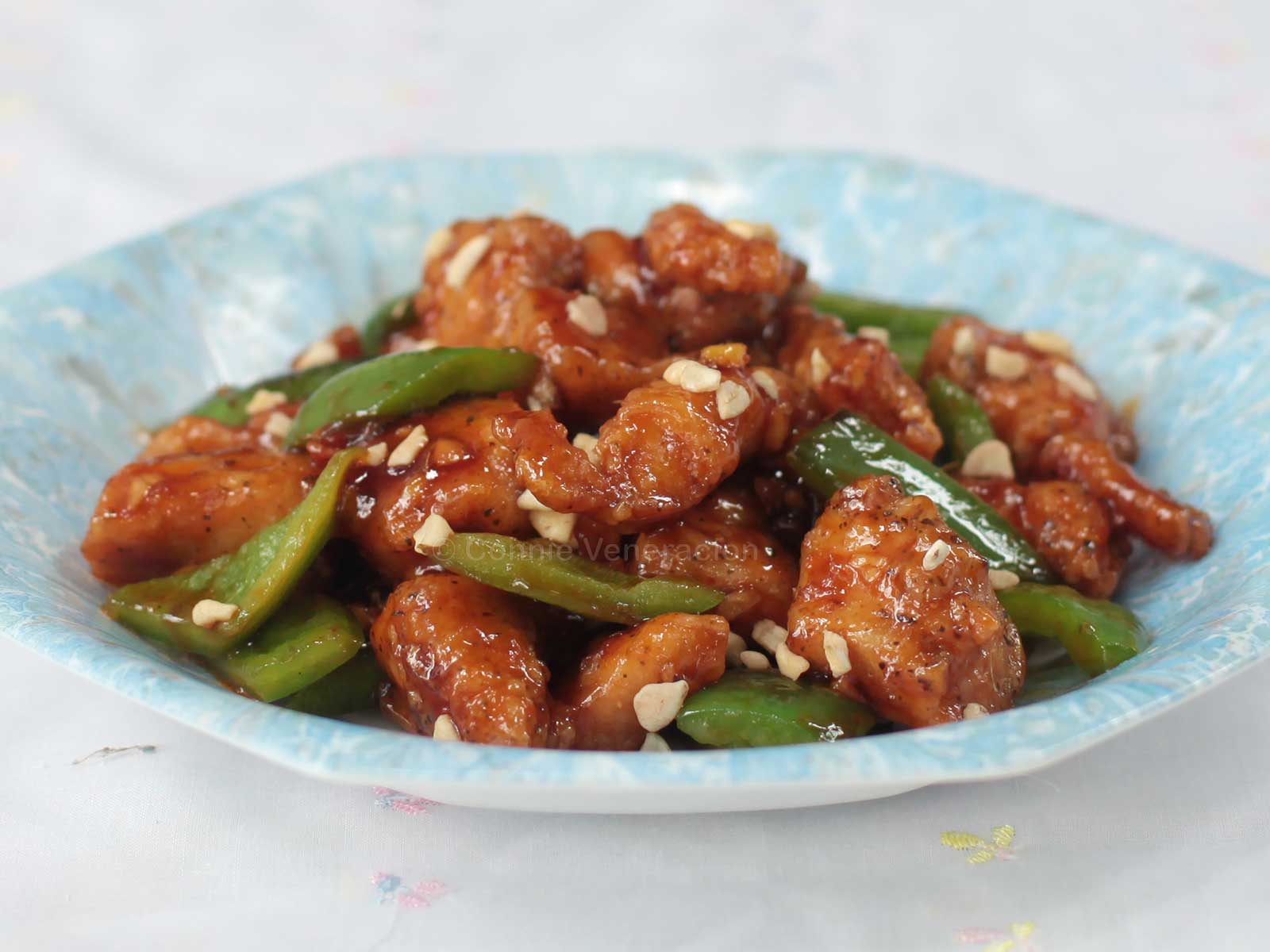 Fried chicken with sticky chili sauce