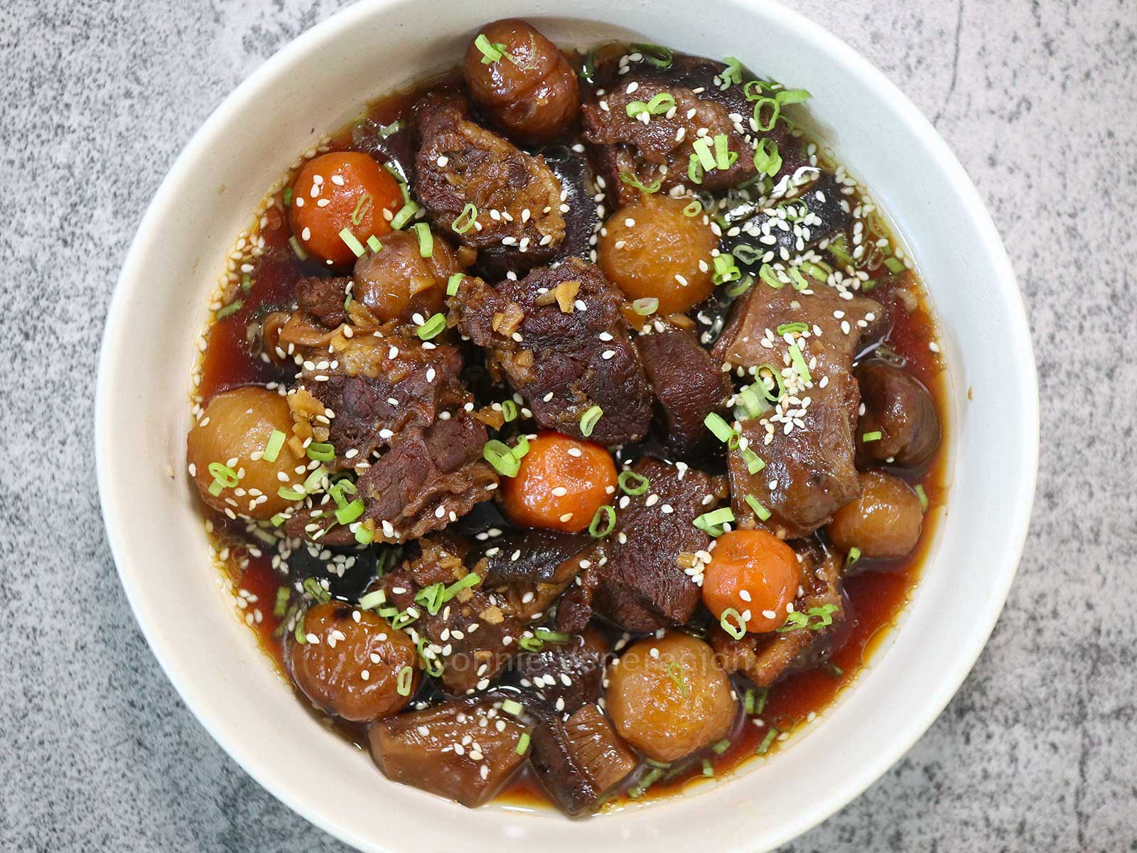 Korean braised beef short ribs (galbi-jjim)
