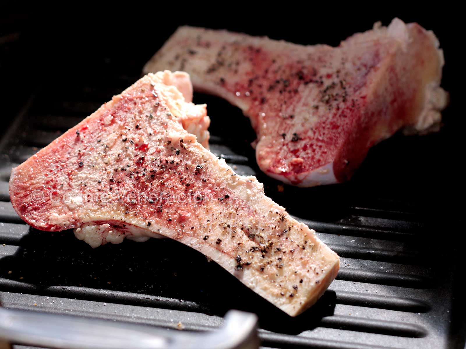 Grilled beef bone marrow