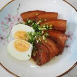 Japanese braised pork belly (buta no kakuni)