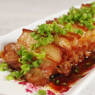 Chinese red-braised pork belly (hong shao rou)