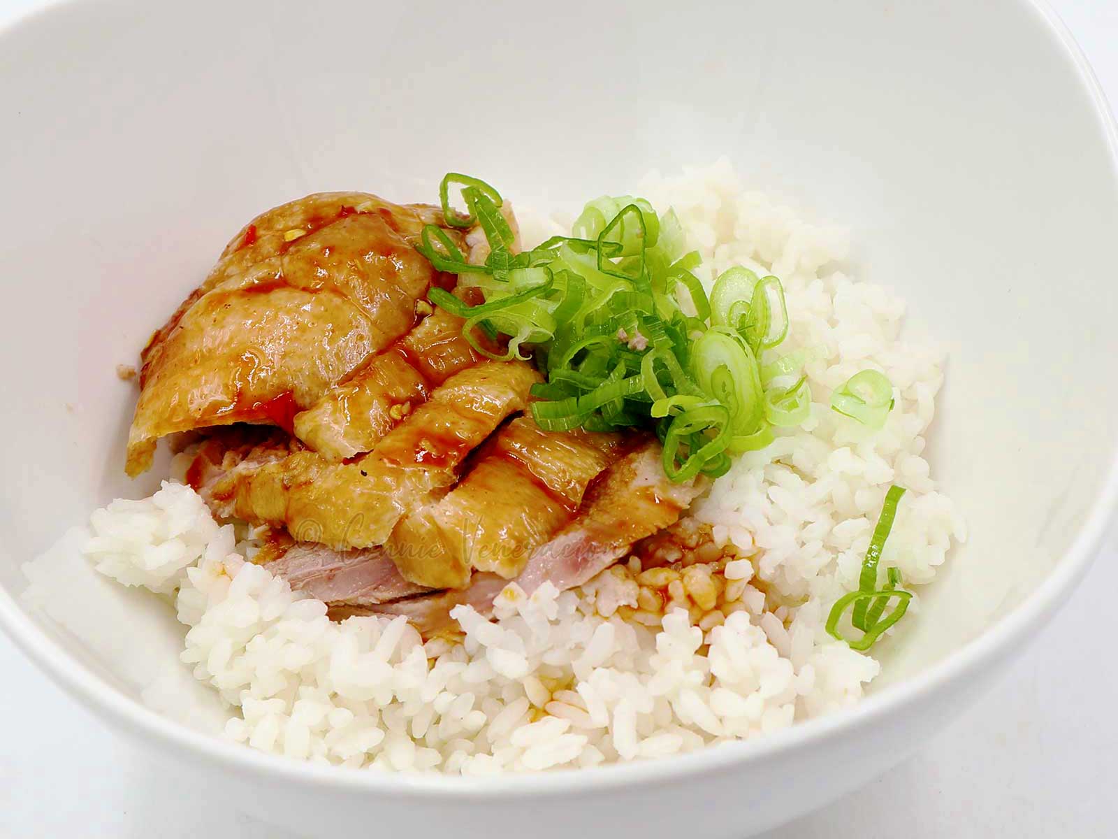 Roast duck breast with spicy sweet sour sauce