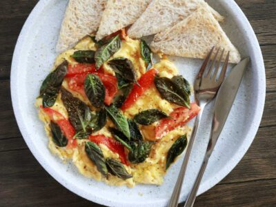 Scrambled eggs a la Margherita