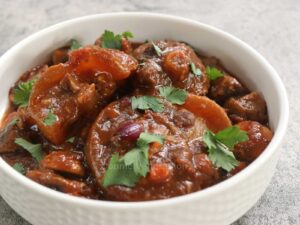 Spanish oxtail stew