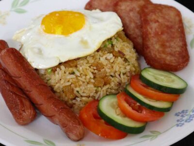 American fried rice (khao phad American)