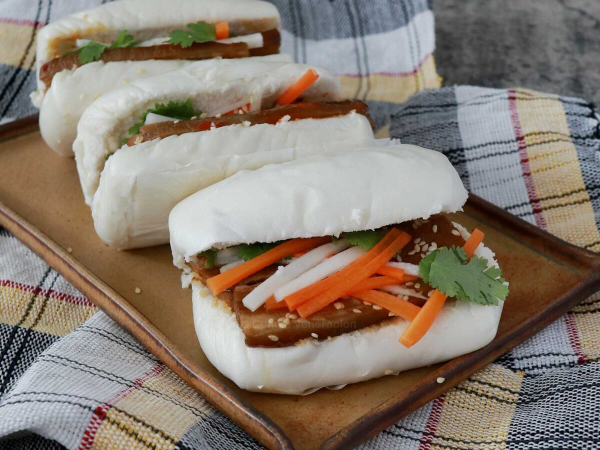 Pork belly buns