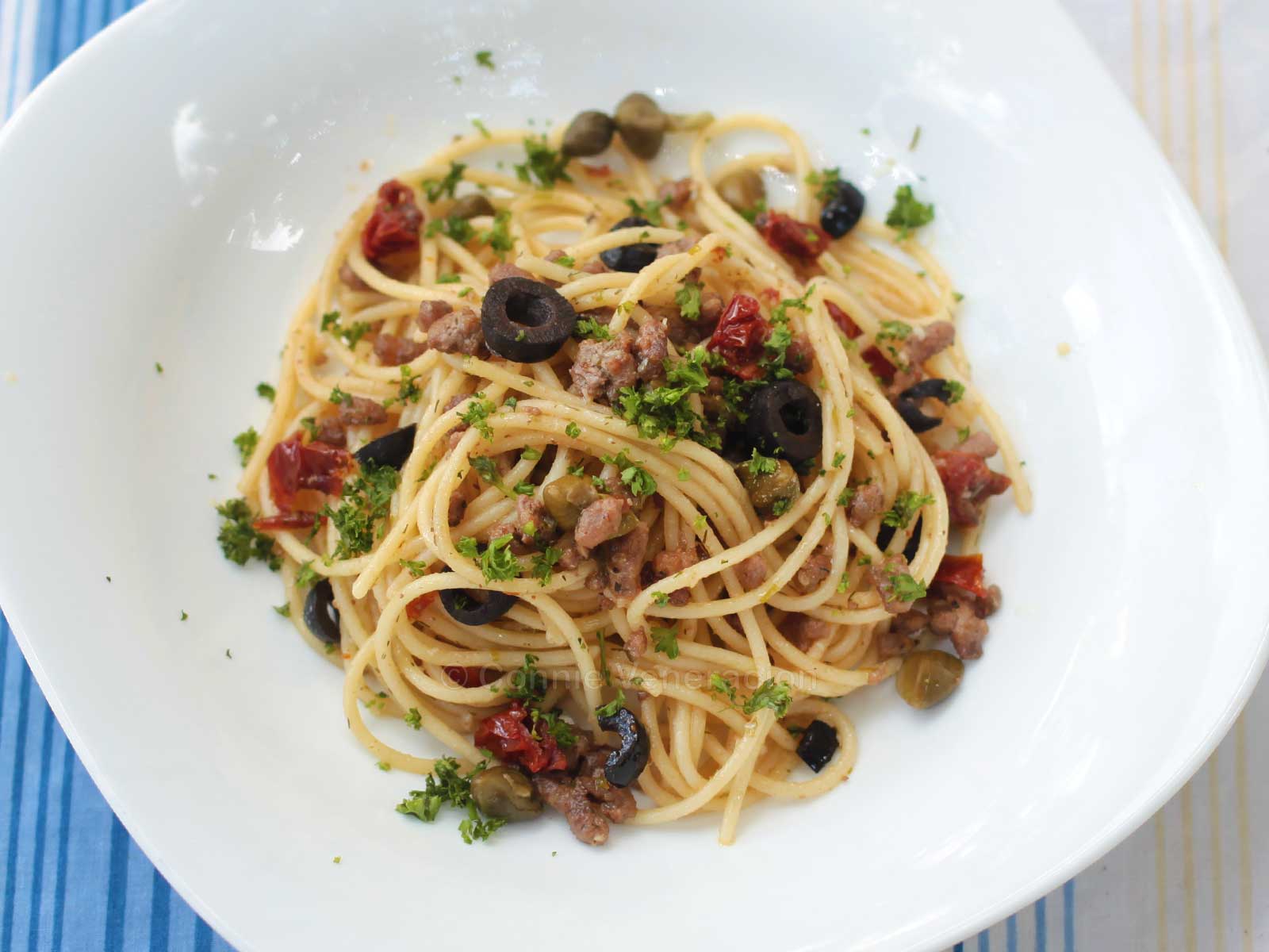 Lamb, lemon and garlic spaghetti