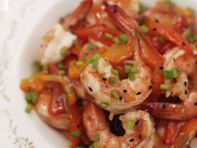 Shrimps with plum sauce