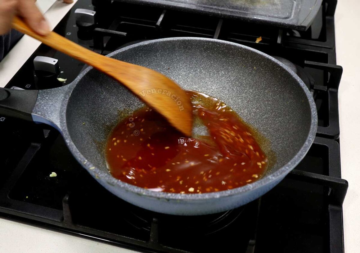 Cooking escabeche sauce