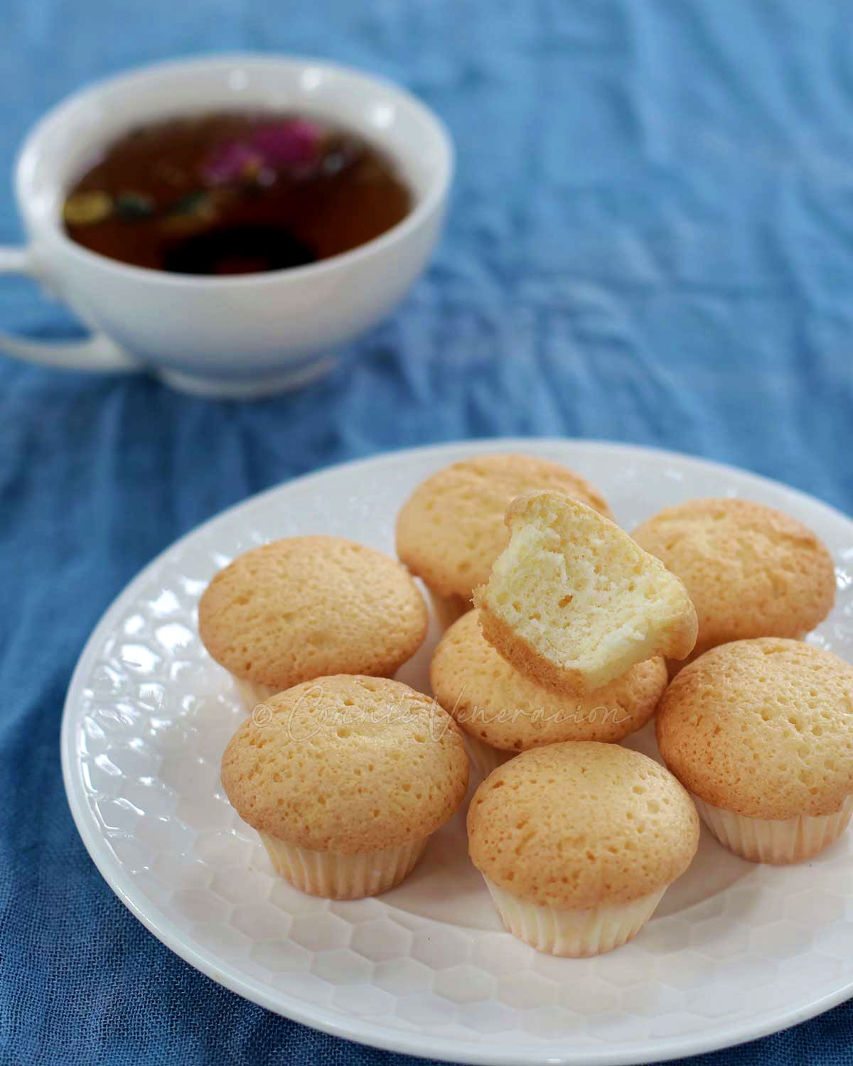 Chinese egg cakes