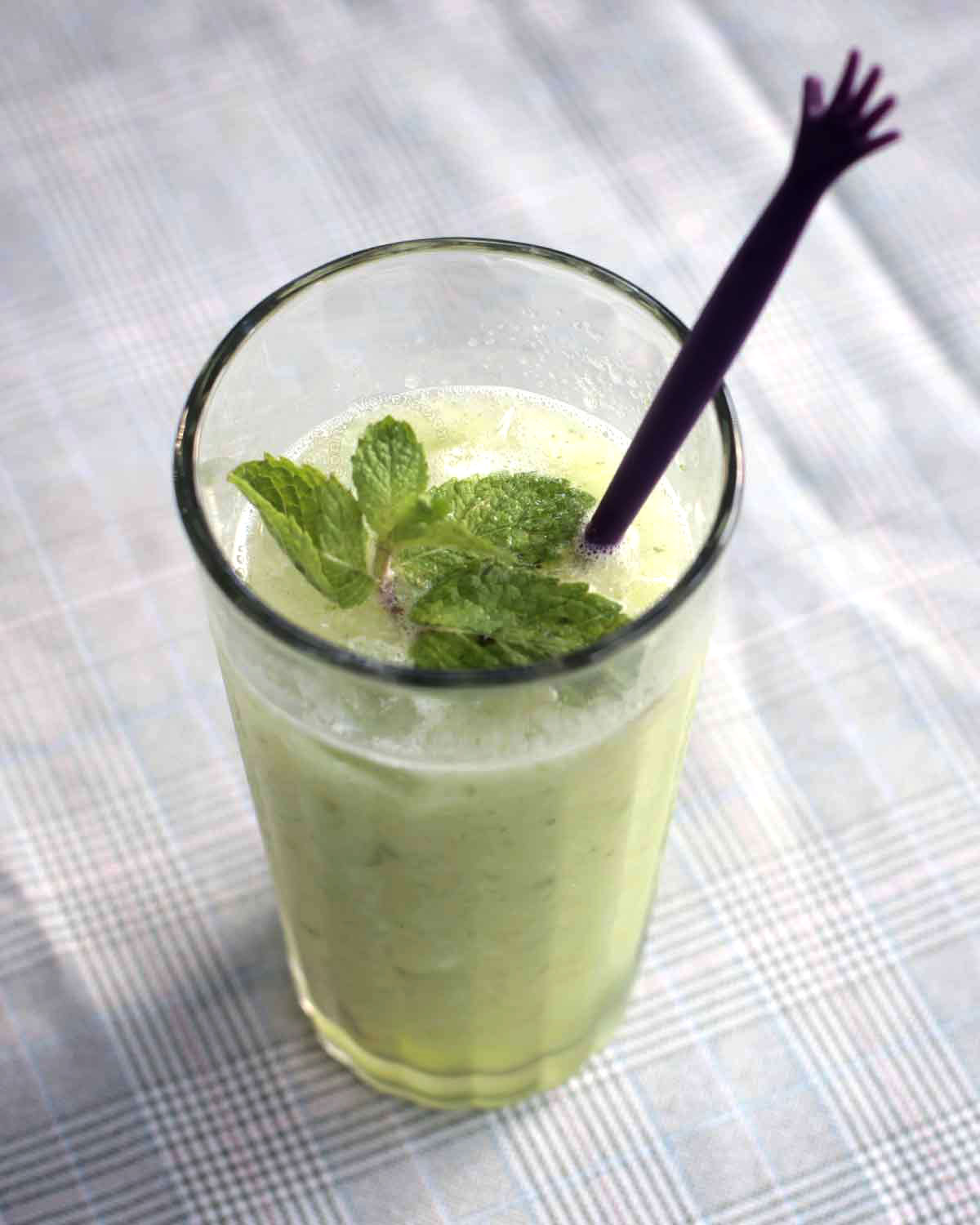 Cucumber, coconut and mint smoothie