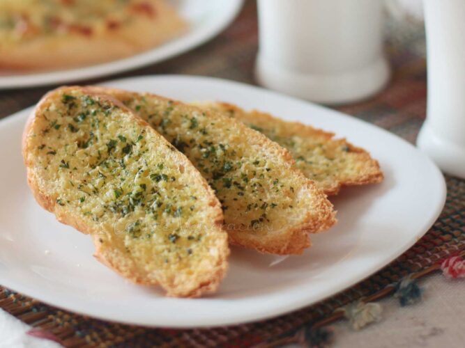 Garlic and herb toast
