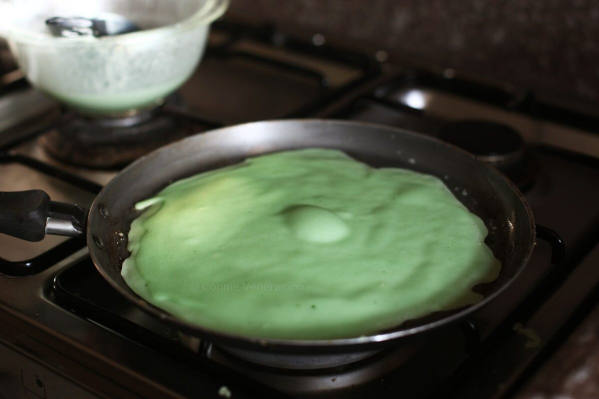 Pandan crepe