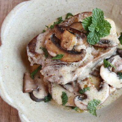Beef tongue (lengua) and mushrooms in Bechamel sauce