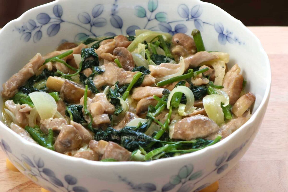 Sour cream chicken and mushrooms