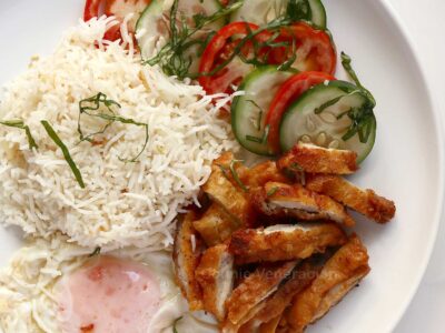 Fried chicken, rice and egg (chicksilog)